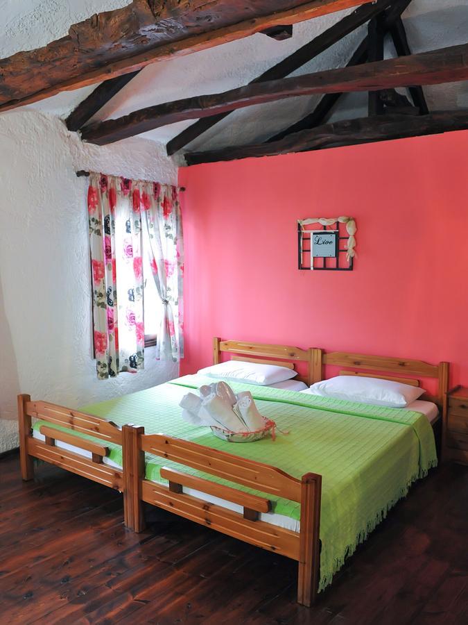 Guesthouse Xenios Zeus Stavroúpolis Eksteriør bilde
